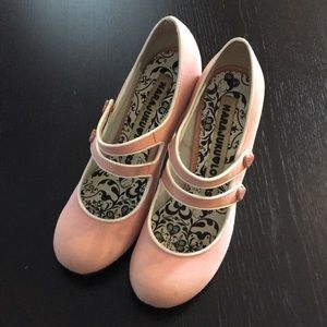 Pink shoes